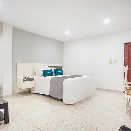 Ayenda Hotel Carivdi Сінселехо Екстер'єр фото